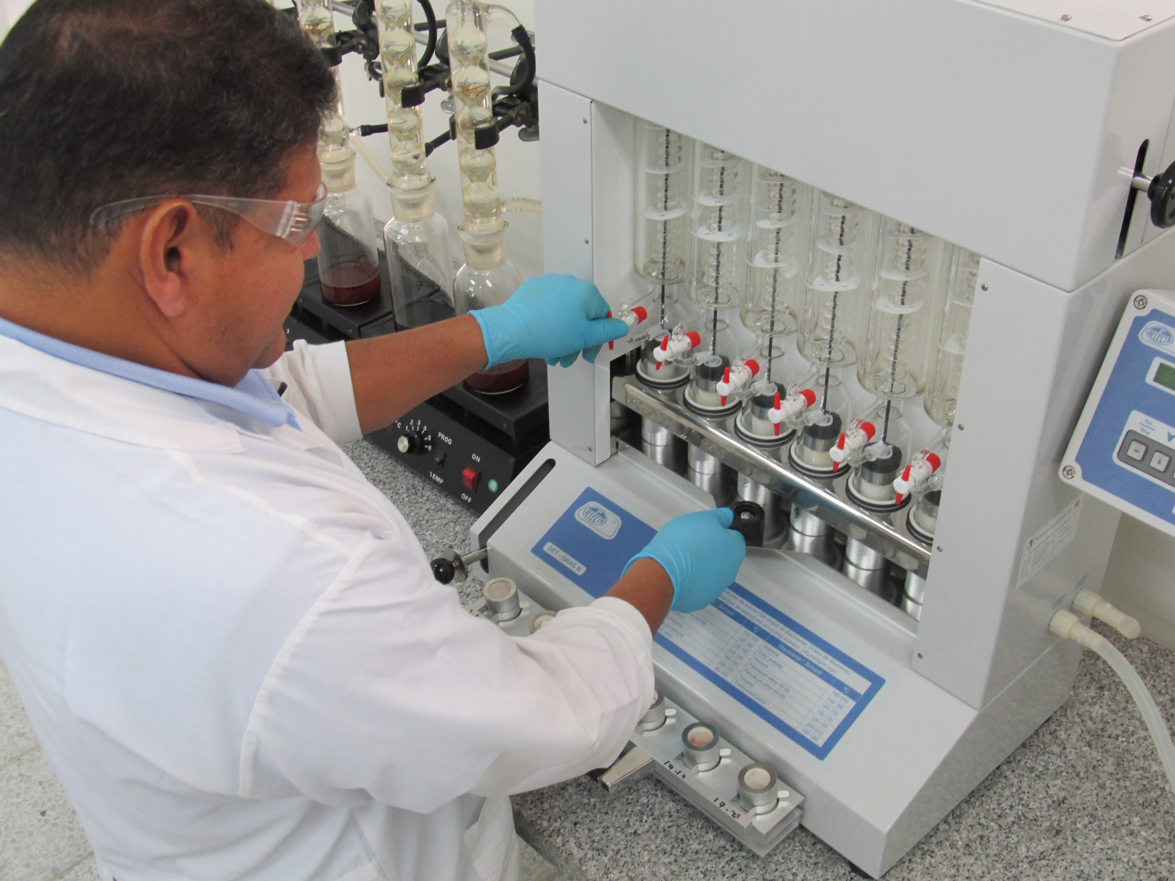 Desarrollo de una tecnología para la producción de bioceras que fomente el Biocomercio en el Departamento de Santander, proyecto de articulación Universidad-Empresa-Estado